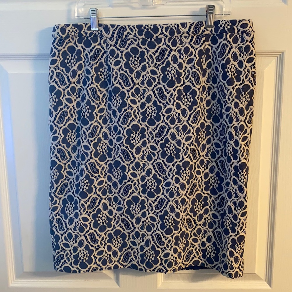 Halogen Skirt